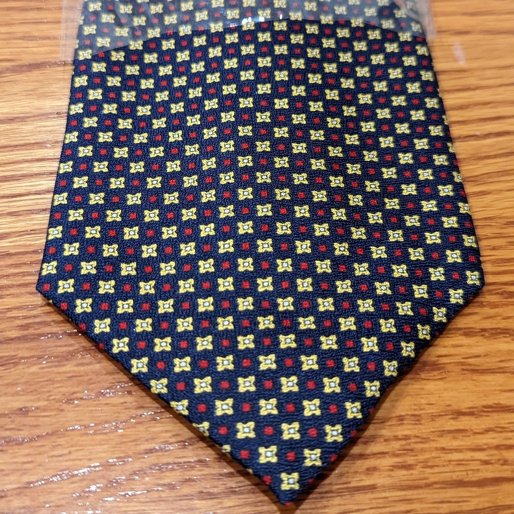 Giorgio Sermoneta silk tie navy, red, and gold.